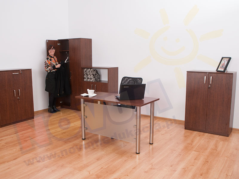 Novum Komoda z drzwiami