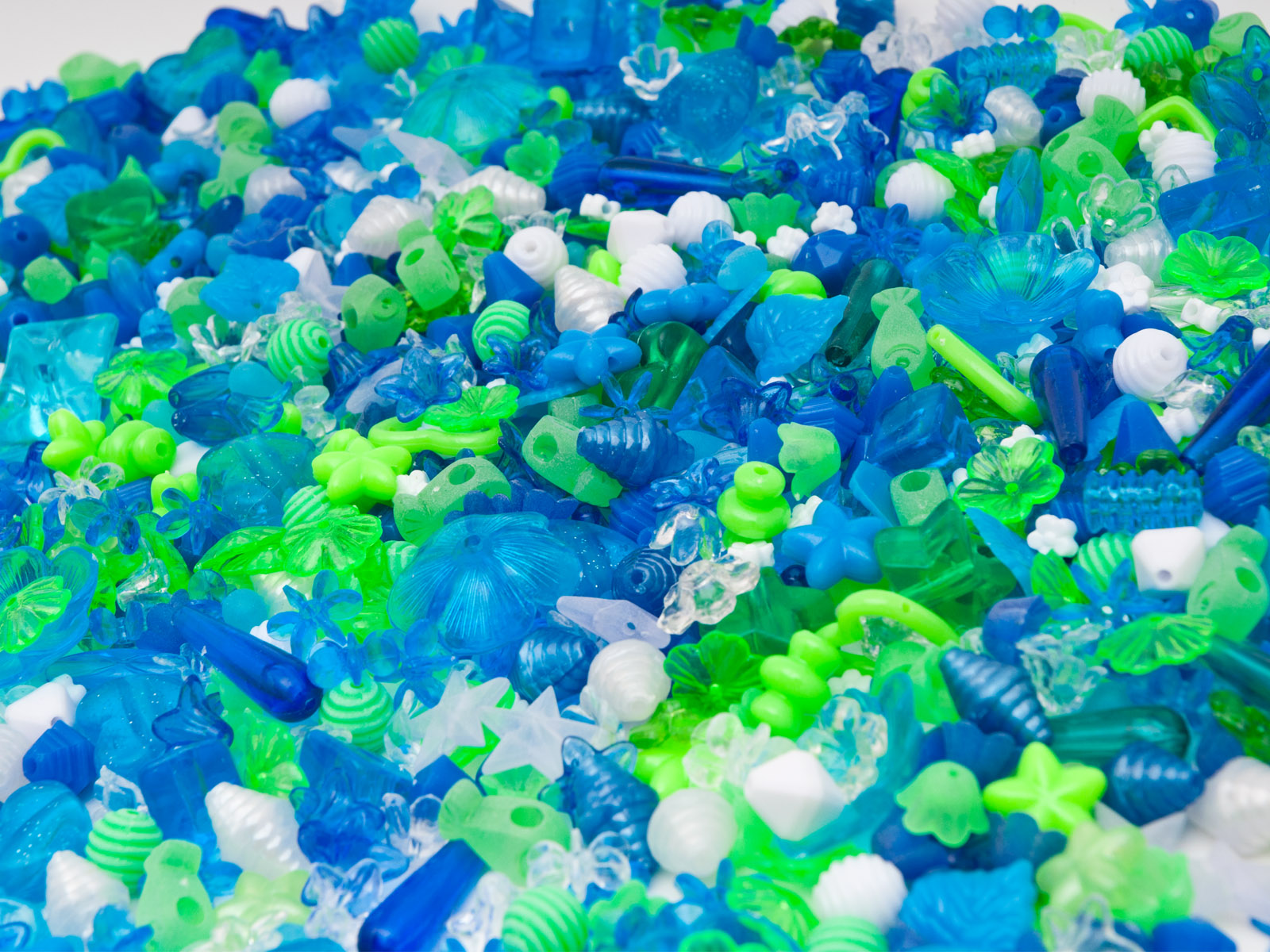 Novum Plastikowe koraliki niebieskie i zielone, 1000 szt