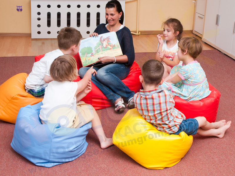 Novum Puf z granulatem duży czerwony